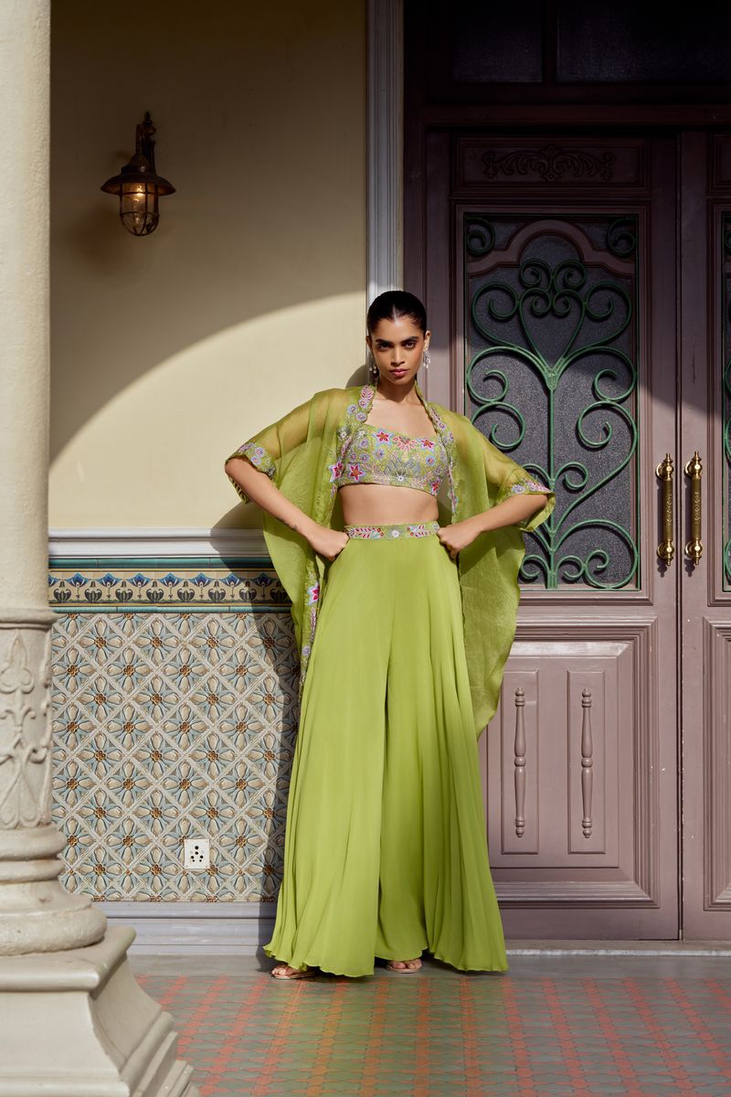 Gardenia Cape Set